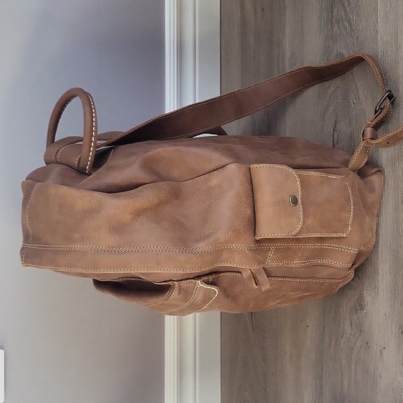 Roots Tribe Leather Back Pack - Picture 4 of 16